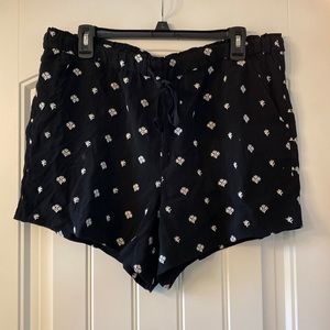 New without tags Women’s Loft black shorts